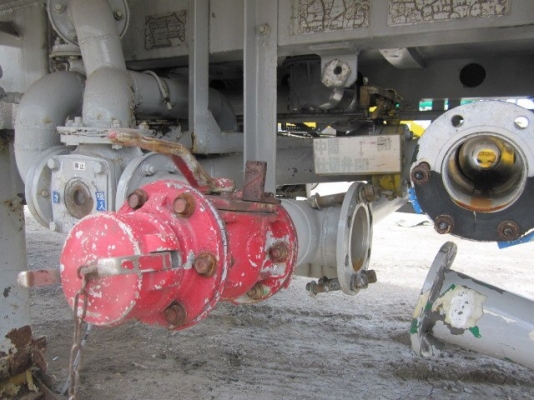 ขายถูกๆๆหางบรรทุกน้ำมัน,จากญี่ปุ่น อุปรกรณ์เพียบครบๆ