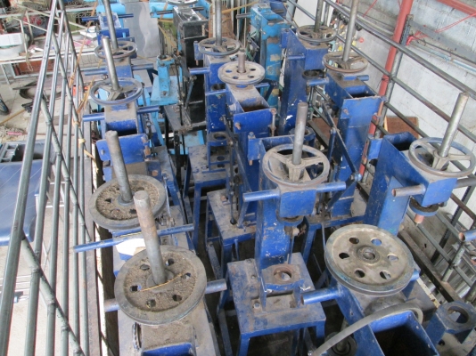 โรงงานเครื่องปั้มแก้วน้ำกระดาษอนามัย   ใช้โรงบาล  โรงแรม