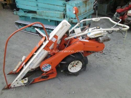 รถเกี่ยวข้าวเดินตาม  KUBOTA  HE30A รหัสสินค้า : 80802359    Line ID: nihonmono หรือเพิ่มเติมไดที่ www.nihonmono.com