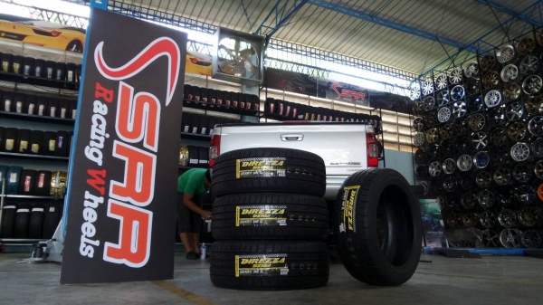 ขายยางใหม่ DUNLOP DZ102 225/45-17 เส้นละ 4000