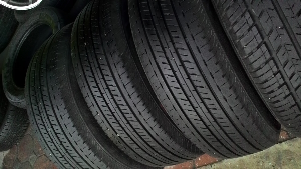 205/70R15 BRIDGESTONE. DURAVIS ชุด 4 เส้น tel.081-427-3941 205/70R15 BRIDGESTONE. DURAVIS ชุด 4 เส้น tel.081-427-3941