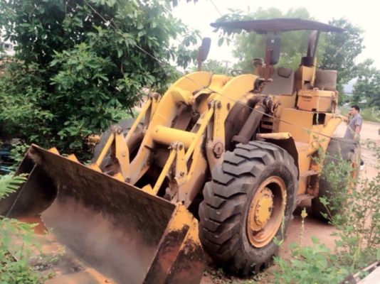 **260,000 บ.ต่อรอง/// รถตักล้อยาง CAT 922 **ขาย LOADER CAT 922 รถตักล้อยาง เอวแข็ง ขนาดบุ้งกี๋ตัก1คิว WHEEL LOADER CATERPILLAR 922 เครื่องเดิม ปั้มเดิม แน่น แรงดี ทำงานดี ครับ บุ้งกี๋เดิมๆ ไม่ผุ ตักได้1คิว แขนเดิม ยังไม่ต่อ แขนดี สวย ไม่ปะ ไม่ร้าว ครับ เก
