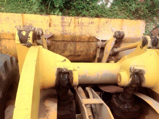 **260,000 บ.ต่อรอง/// รถตักล้อยาง CAT 922 **ขาย LOADER CAT 922 รถตักล้อยาง เอวแข็ง ขนาดบุ้งกี๋ตัก1คิว WHEEL LOADER CATERPILLAR 922 เครื่องเดิม ปั้มเดิม แน่น แรงดี ทำงานดี ครับ บุ้งกี๋เดิมๆ ไม่ผุ ตักได้1คิว แขนเดิม ยังไม่ต่อ แขนดี สวย ไม่ปะ ไม่ร้าว ครับ เก