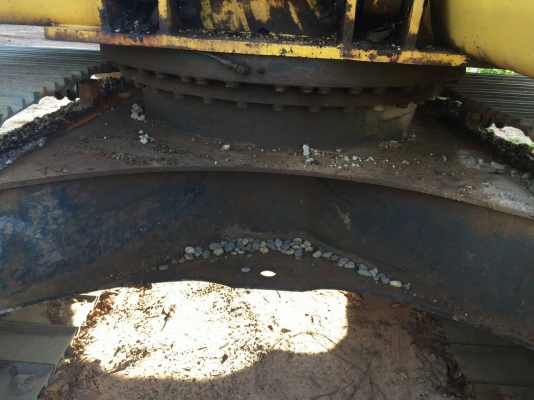 ขายรถแบคโฮ KOMATSU PC200-7 เอกสารเล่มทะเบียน 5000 ชม.ราคา 1750000