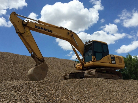 ขายรถแบคโฮ KOMATSU PC200-7 เอกสารเล่มทะเบียน 5000 ชม.ราคา 1750000