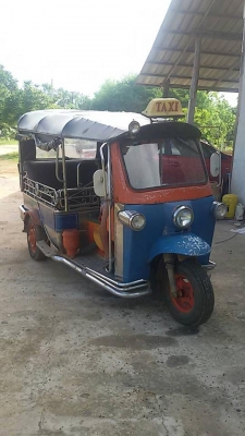 ขายถูก! ขายด่วน! สามล้อตุ๊กๆ