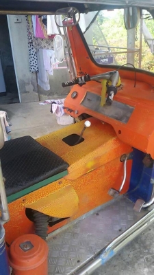 ขายถูก! ขายด่วน! สามล้อตุ๊กๆ ขายถูก! ขายด่วน! สามล้อตุ๊กๆ