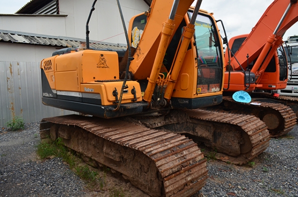 สยามอินเตอร์ เปิดประมูลรถขุดตีนตะขาบ HYUNDAI