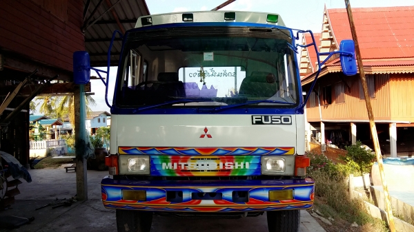 ขายเทรนเลอร์ไอ้หลงTD2เพลาเครื่อง195แรงเกียร์10สปีด สภาพสวย จัดไฟแน้นท์ได้50