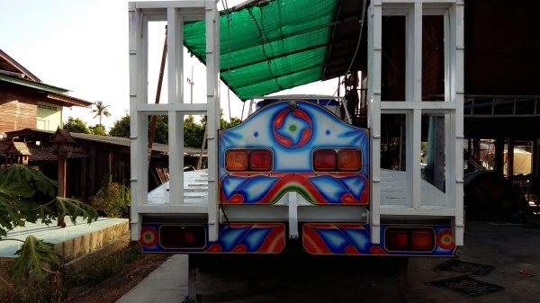 ขายเทรนเลอร์ไอ้หลงTD2เพลาเครื่อง195แรงเกียร์10สปีด สภาพสวย จัดไฟแน้นท์ได้50