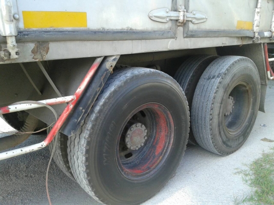 ขายรถบรรทุก 18 ล้อพ่วงแม่ลูกตู้แห้ง ISUZU DECA 270 แรงม้าปี 2545-48 ประตู 10 บานลูกยาว 7.20 เมตร ราคา 1450000