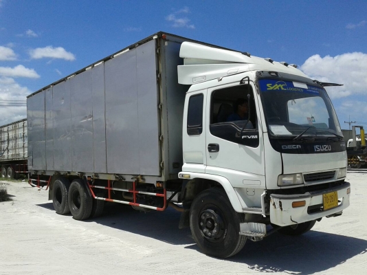ขายรถบรรทุก 10 ล้อตู้แห้ง ISUZU FVM 195 แรงม้าปี 2547 ตู้ยาว 7.50 เมตร ราคา 900000