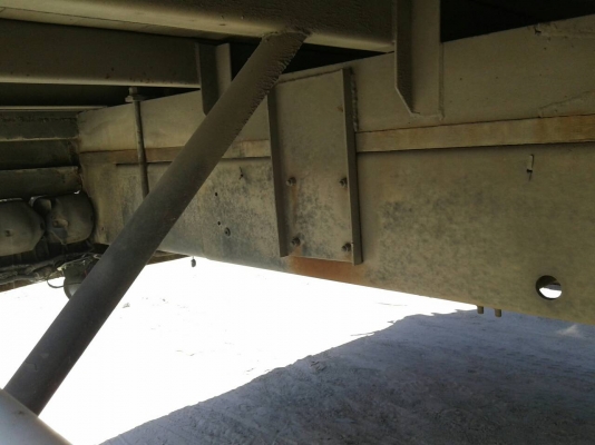 ขายรถบรรทุก 10 ล้อตู้แห้ง ISUZU FVM 195 แรงม้าปี 2547 ตู้ยาว 7.50 เมตร ราคา 900000