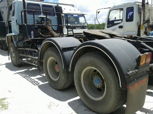 ขายรถบรรทุก 10 ล้อหัวลาก ISUZU ROCKY 240 แรงม้านางฟ้าแท้ ราคา 900000