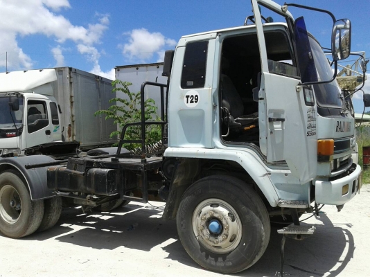 ขายรถบรรทุก 10 ล้อหัวลาก ISUZU ROCKY 240 แรงม้านางฟ้าแท้ ราคา 900000