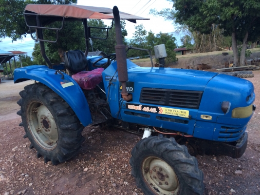 ขายรถไถแชมป์42แรงมีโรตารี่ รถสวยพ้อมใช้งานเครื่องดีเกียร์ดี