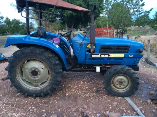 ขายรถไถแชมป์42แรงมีโรตารี่ รถสวยพ้อมใช้งานเครื่องดีเกียร์ดี