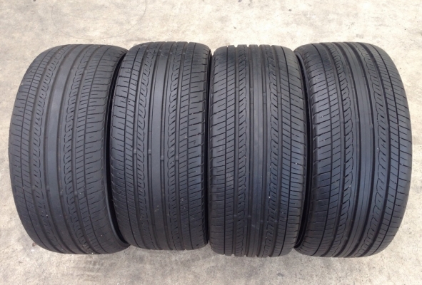 ยาง Yokohama 225 40 18 ปลายปี10 ดอกเยอะ สภาพสวยไม่มีกินข้าง ยาง Yokohama 225 40 18 ปลายปี10 ดอกเยอะ สภาพสวยไม่มีกินข้าง