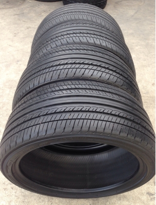 ยาง Yokohama 225 40 18 ปลายปี10 ดอกเยอะ สภาพสวยไม่มีกินข้าง ยาง Yokohama 225 40 18 ปลายปี10 ดอกเยอะ สภาพสวยไม่มีกินข้าง