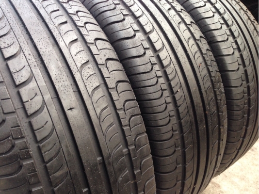 ยาง Hankook 235 40 19 สิ้นปี13 ดอกเต็ม ไมกินข้าง ไม่มีปะ ใช้ยาวๆ ยาง Hankook 235 40 19 สิ้นปี13 ดอกเต็ม ไมกินข้าง ไม่มีปะ ใช้ยาวๆ