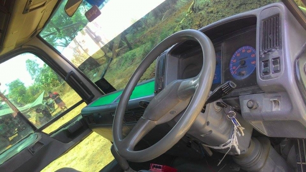 ขาย 6 ล้อดัพม์ HINO FD166 195 แรงหรือขายดาว์น 180,000 ขาย 6 ล้อดัพม์ HINO FD166 195 แรงหรือขายดาว์น 180,000