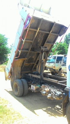 ขาย 6 ล้อดัพม์ HINO FD166 195 แรงหรือขายดาว์น 180,000 ขาย 6 ล้อดัพม์ HINO FD166 195 แรงหรือขายดาว์น 180,000