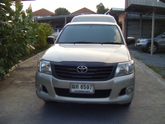 vigo champ หัวเดียว2.7 cng3ถังใต้ท้อง มือแรก มีป.1 ไม่เคยชน ปี2012 มาดูไม่ผิดหวังแน่นอน