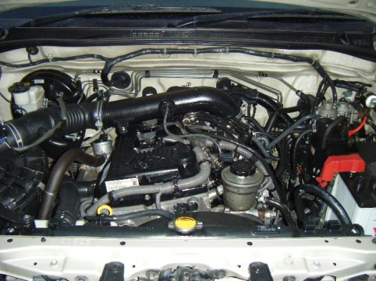 vigo champ หัวเดียว2.7 cng3ถังใต้ท้อง มือแรก มีป.1 ไม่เคยชน ปี2012 มาดูไม่ผิดหวังแน่นอน