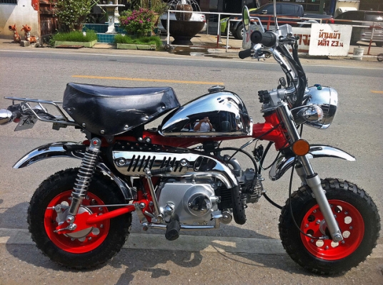 มอบของขวัญลดราคา  มังกี้ ลดราคา มี ให้ เลือกหลากหลายแบบ ไม่ซ้ำ ขับสนุก ขับมัน ทนทาน เรากล้า รับประกัน 100\%***มอบของขวัญลดราคาต้อนรับสงกรานต์ !!!! มังกี้ ลดราคา มี ให้ เลือกหลากหลายแบบ ไม่ซ้ำ ขับสนุก ขับมัน ทนทาน เรากล้า รับประกัน 100\%**