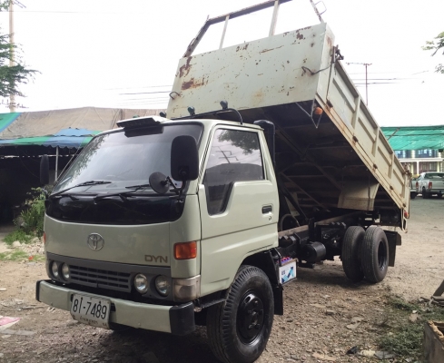 ดั้ม5คิว DYNA300 รถสวยครับ