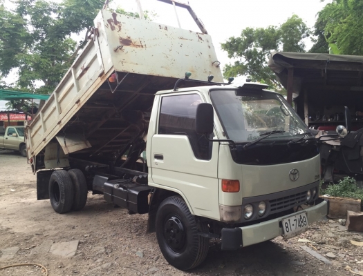 ดั้ม5คิว DYNA300 รถสวยครับ