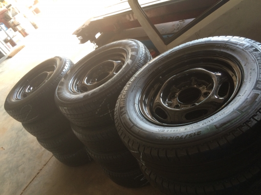 ขายกะทะปิกอัพขอบรถ15-6รูพร้อมยางเปอร์เซ็นสภาพดี