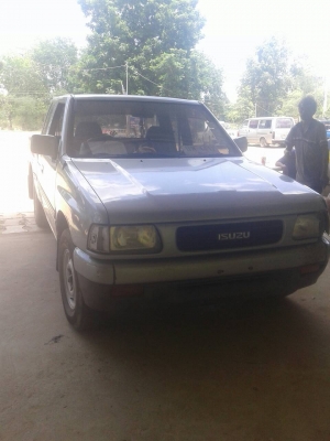 ขายครับ 138000  ปิ๊คอัพอิซุหน้าหนูปี96  SLX2500