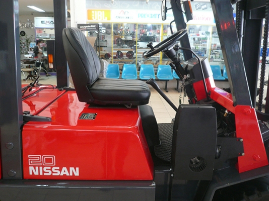 ขายรถโฟล์คลิฟท์มือสอง NISSAN รุ่น PJ02 ราคา 175,000 บาทนำเข้าจากประเทศญี่ปุ่น 100\% ไม่เคยใช้งานในประเทศไทย