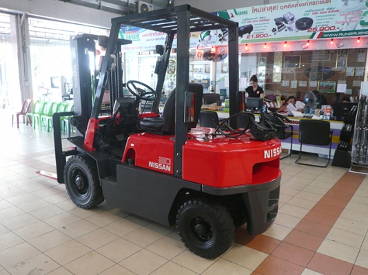 ขายรถโฟล์คลิฟท์มือสอง NISSAN รุ่น PJ02 ราคา 175,000 บาทนำเข้าจากประเทศญี่ปุ่น 100\% ไม่เคยใช้งานในประเทศไทย