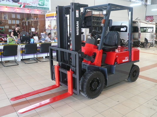 ขายรถโฟล์คลิฟท์มือสอง NISSAN รุ่น PJ02 ราคา 175,000 บาทนำเข้าจากประเทศญี่ปุ่น 100\% ไม่เคยใช้งานในประเทศไทย