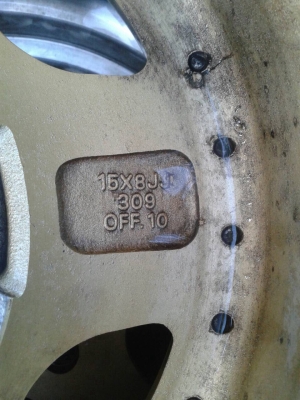 แม็กขอบ15พร้อมยางDUNLOPปี10 แม็กขอบ15พร้อมยางDUNLOPปี10