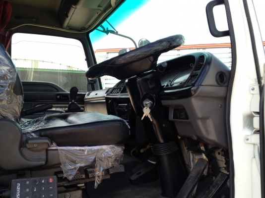 ขาย 6 ล้อ DECA เครื่อง 6HK1 240 แรงม้า กระบะคาร์โก้คอกสูง ยาว 6 เมตร สวยๆพร้อมใช้พร้อมทะเบียน ยาง 900 ขอบ 20 นิ้ว พร้อมแลบลายสวยๆ สนใจติดต่อ 085-3034416 คุณวิยะดา 091-8790642 คุณสุขเกษม 081-2659193 คุณ สุวรรณ