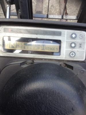 +++ ขายโฟล์คลิฟท์  NISSAN FG25  (รุ่นใหม่)  เครื่องยนต์เบนซิน  ติดแก๊ส  สภาพ  90 \%   เสา  3  เมตร  เกียร์ออโตเมติค  งา 1,070  มม.  ยางตัน  ชม.การใช้งาน  3,900  ชม. ครับ