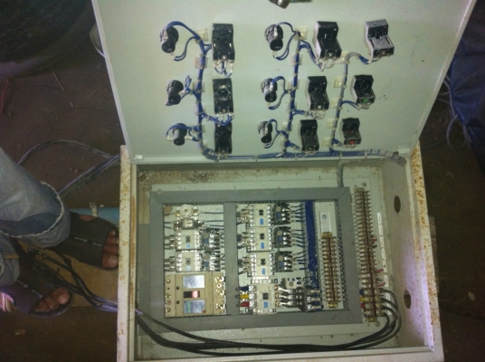 ขาย เครื่องอัดอิฐบล็อก4ก้อน ระบบไฮดรอลิค มือสอง ครบชุด