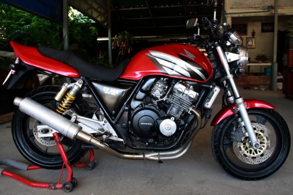 ขาย CB 400 ปี 93 ทะเบียนแท้ ตรงรุ่น โอนส่ง สภาพสวย 87000