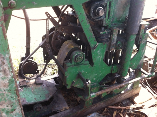 ขาย เครื่องอัดอิฐบล็อก4ก้อน ระบบไฮดรอลิค มือสอง ครบชุด