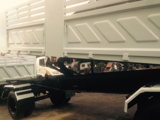 ขายรถ10ล้อดั้ม2Kแม่ลูกพร้อมใช้งาน