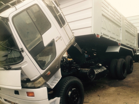 ขายรถ10ล้อดั้ม2Kแม่ลูกพร้อมใช้งาน