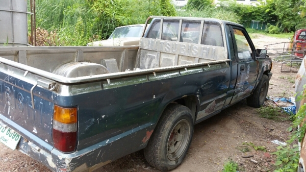 กระบะเลส มิตซู l200 ทะเบียนขาดไม่ถึงปี พร้อมโอน ขับกลับ ขาย 52,000