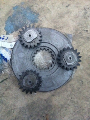 ขายอะไหล่มอร์เตอร์สวิงKOBELCO SK60 SK75UR ขายอะไหล่มอร์เตอร์สวิงKOBELCO SK60 SK75UR