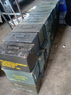 กล่องใส่เครื่องมือสภาพสวยๆครับดังเดิมครับกันน้ำได้ครับเป็นกล่องกระสุนครับไว้ใส่เครื่องมือช่างครับราคานี้น่าเก็บครับ กล่องใส่เครื่องมือสภาพสวยๆครับดังเดิมครับกันน้ำได้ครับเป็นกล่องกระสุนครับไว้ใส่เครื่องมือช่างครับราคานี้น่าเก็บครับ