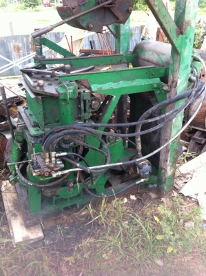 ขาย เครื่องอัดอิฐบล็อก4ก้อน ระบบไฮดรอลิค มือสอง ครบชุด