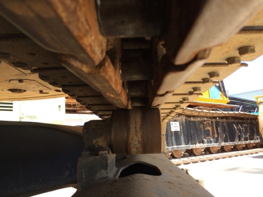 ถึงไทยแล้วครับ PC138US-2E1-6825-YR2006-5772 ชม. จากญี่ปุ่น ขายไม่แพงครับ