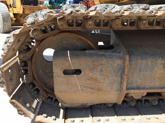 ถึงไทยแล้วครับ PC138US-2E1-6825-YR2006-5772 ชม. จากญี่ปุ่น ขายไม่แพงครับ